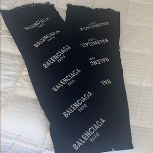 Large Balenciaga winter double sided scarf